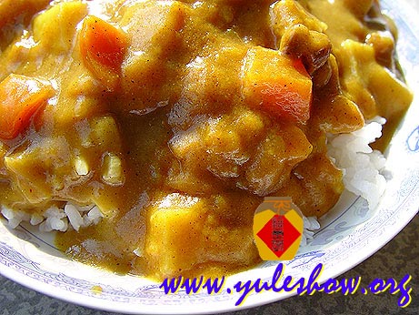 咖哩飯 上海紅腸 香煎南瓜飯 海派色拉 錦繡雙輝 薺菜冬筍 清炒油麥菜 魚香肉絲 鯽魚湯