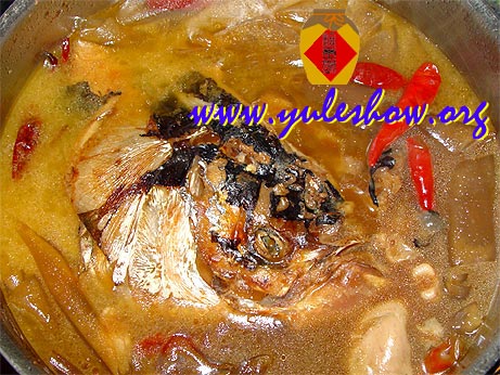 魚頭粉皮砂鍋